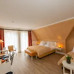 & Restaurant Alte Schule Hotel Siek