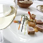 & Restaurant Alte Schule 4*