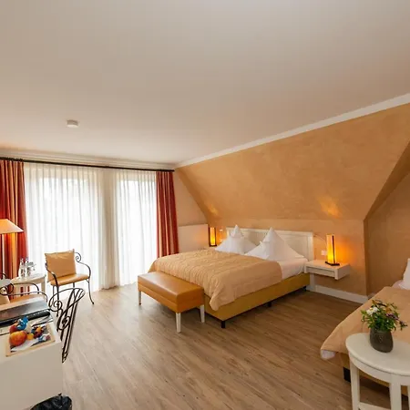 & Restaurant Alte Schule Hotel Siek