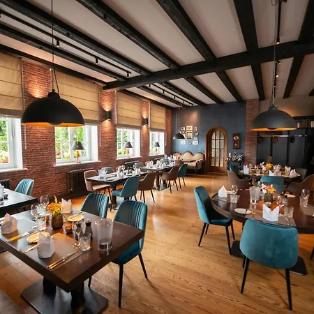 & Restaurant Alte Schule