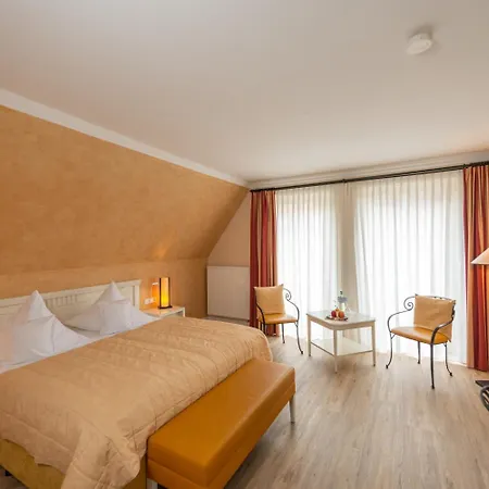 Hotell & Restaurant Alte Schule 4*
