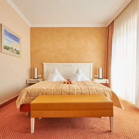 Hotell & Restaurant Alte Schule 4*