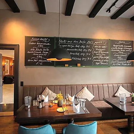 & Restaurant Alte Schule 4* Siek