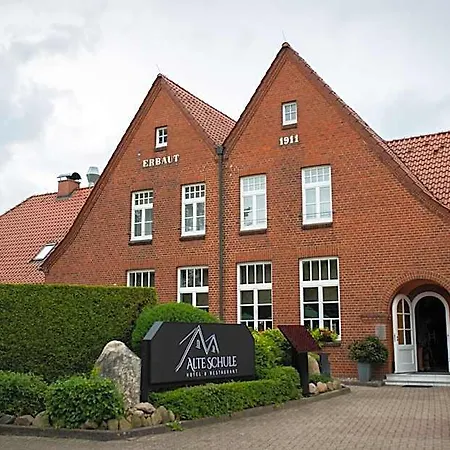 & Restaurant Alte Schule Отель