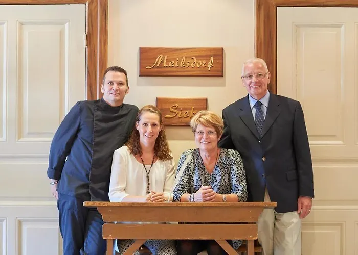 & Restaurant Alte Schule 4* Siek