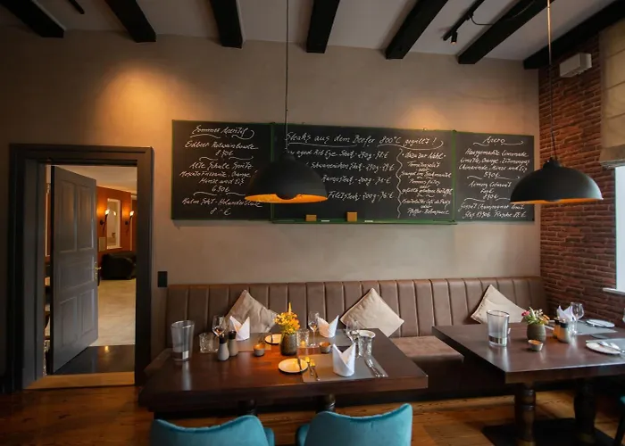 & Restaurant Alte Schule 4* Siek